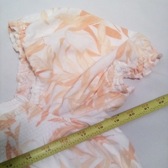 Abercrombie & Fitch Peach Cream Tree Floral Smocked Front Pocket Dress Size LT - Picture 7 of 8